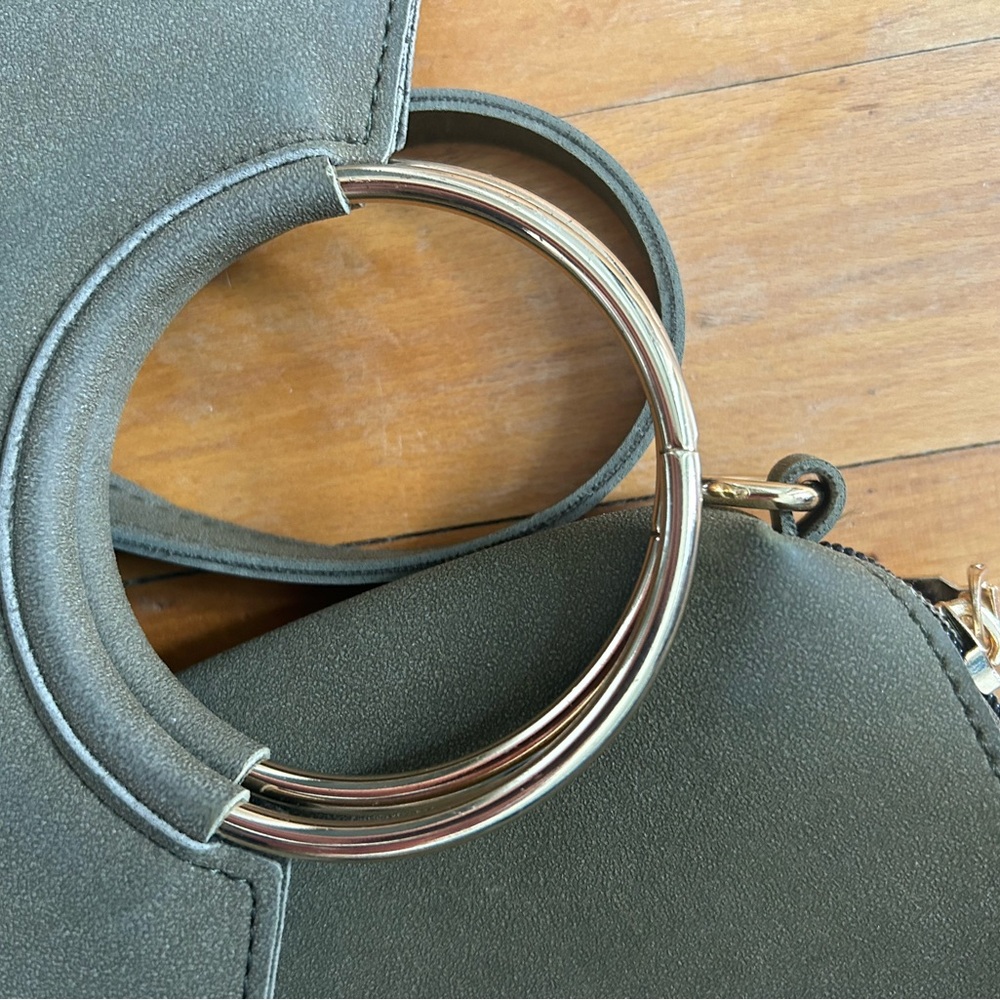 Versatile Army Green Purse - Picture 4 of 5